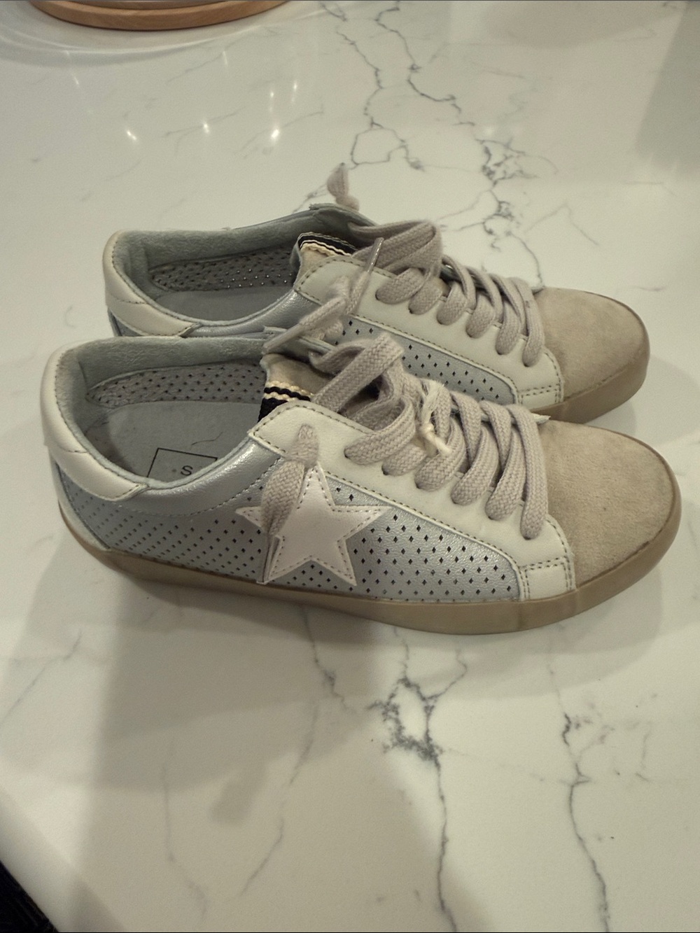 ShuShop White and Gray Kids Star Accent Sneakers